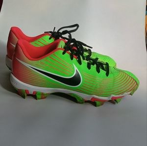 Nike fast flex watermelon color softball cleats